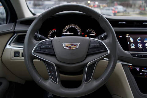 2018 Cadillac XT5 Luxury