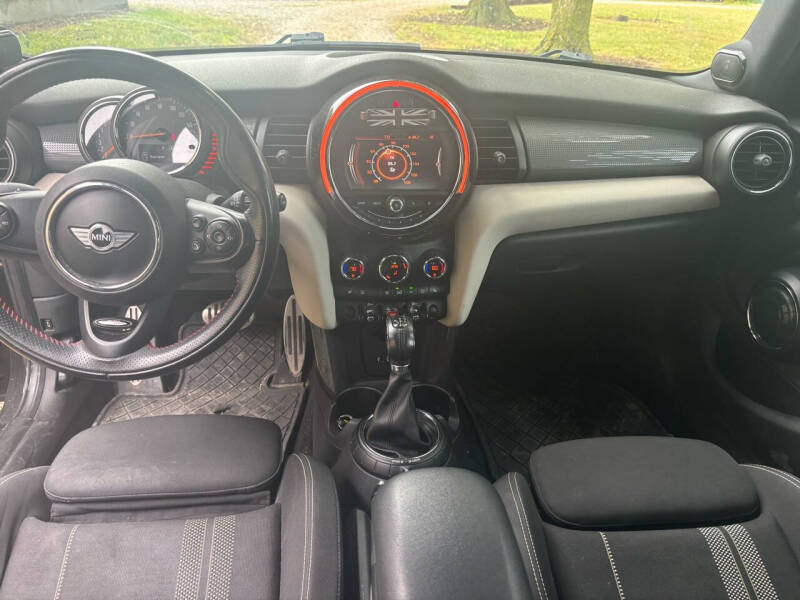 2015 MINI Hardtop 4 Door Cooper