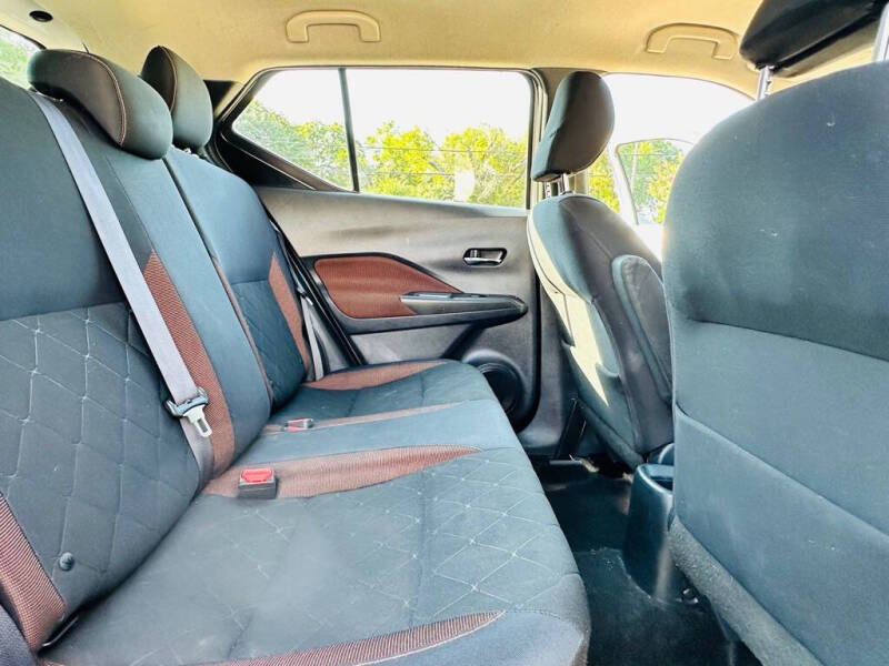 2018 Nissan Kicks SR