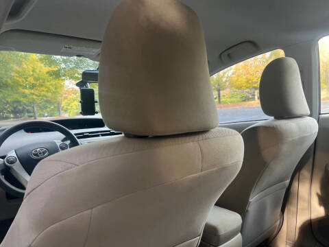 2011 Toyota Prius Two