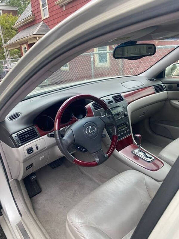 2004 Lexus ES 330