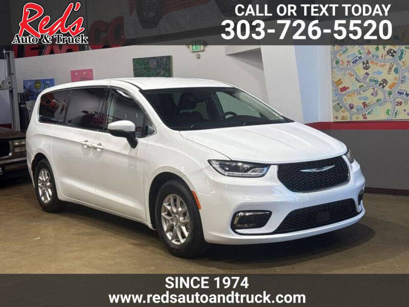 2023 Chrysler Pacifica Touring L