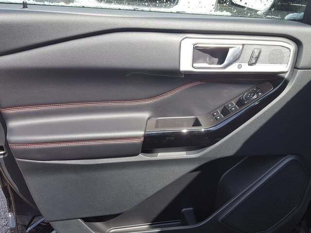 2024 Ford Explorer ST-Line