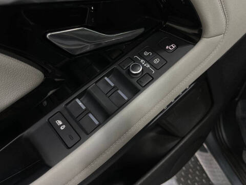 2020 Land Rover Range Rover Evoque First Edition