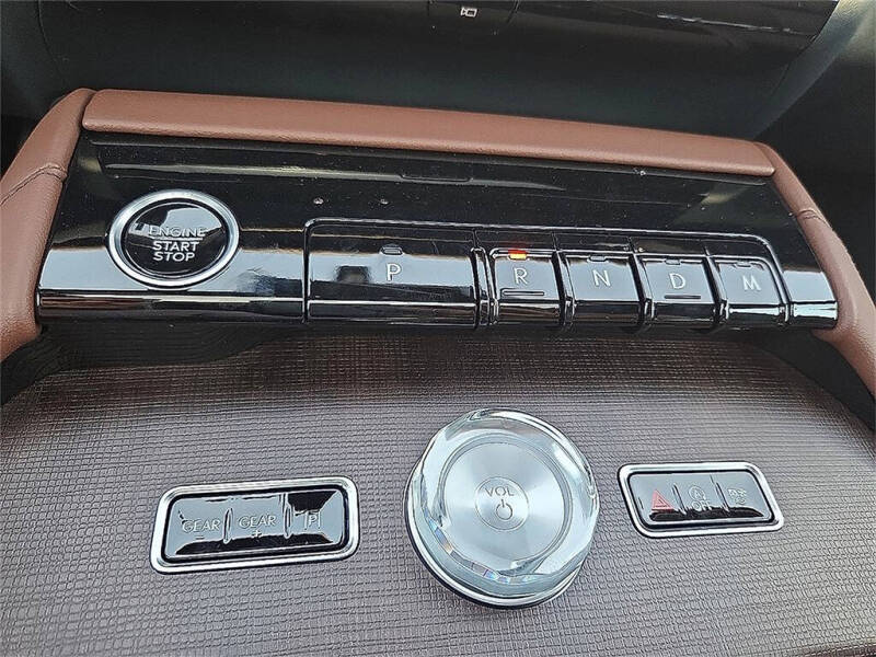 2025 Lincoln Navigator Reserve