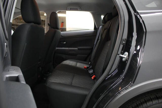 2026 Mitsubishi Outlander Sport LE