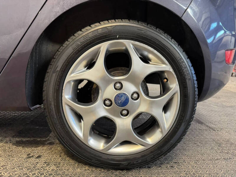 2012 Ford Fiesta SES