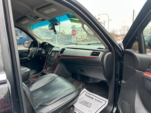 2011 Cadillac Escalade