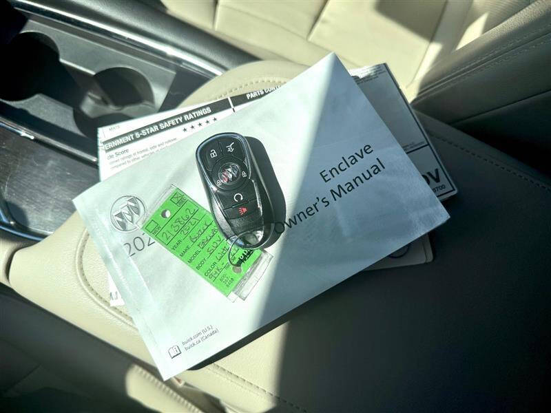 2021 Buick Enclave Essence