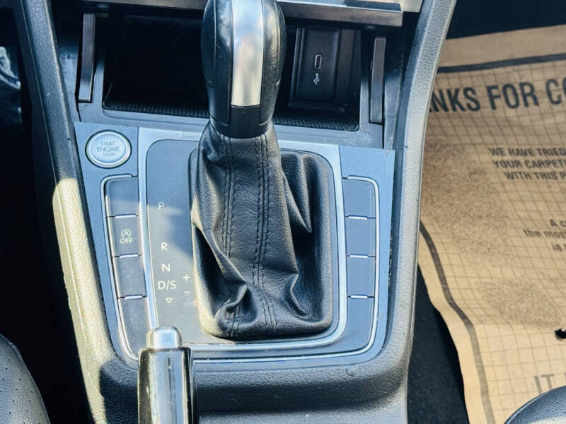 2021 Volkswagen Golf TSI