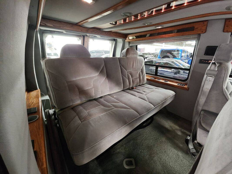 1999 Ford E-Series E-150