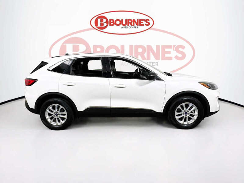 2022 Ford Escape Hybrid SE