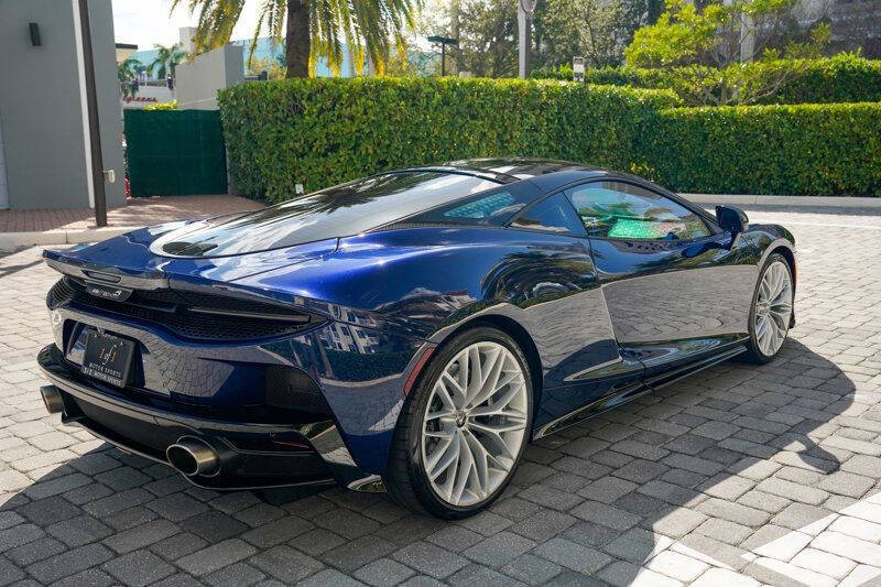 2023 McLaren GT