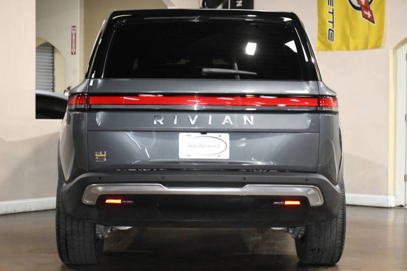 2022 Rivian R1S Launch Edition