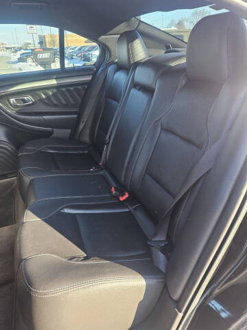 2018 Ford Taurus SEL