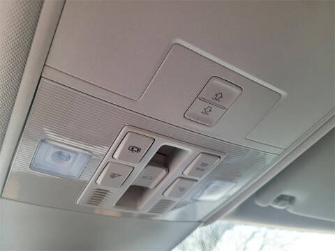 2025 Volkswagen Taos SEL 4Motion