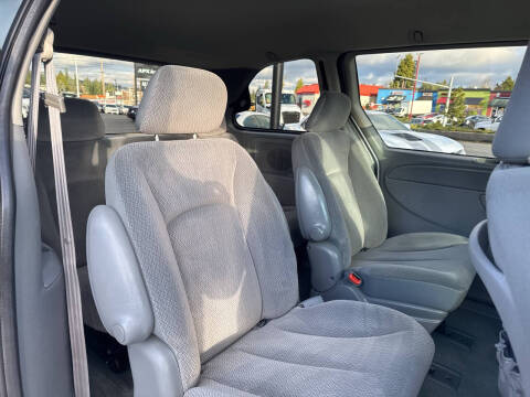 2005 Dodge Caravan SXT