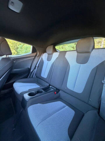 2020 Hyundai Veloster 2.0L