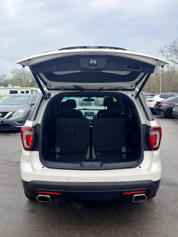 2017 Ford Explorer Sport