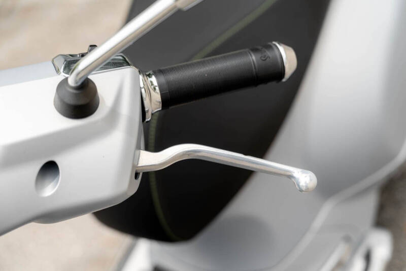 2023 Vespa 300