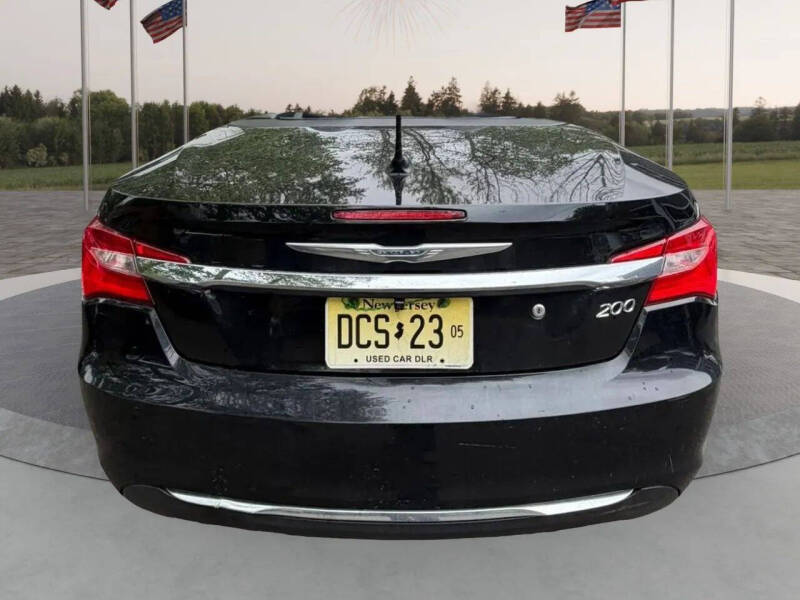 2011 Chrysler 200 Limited