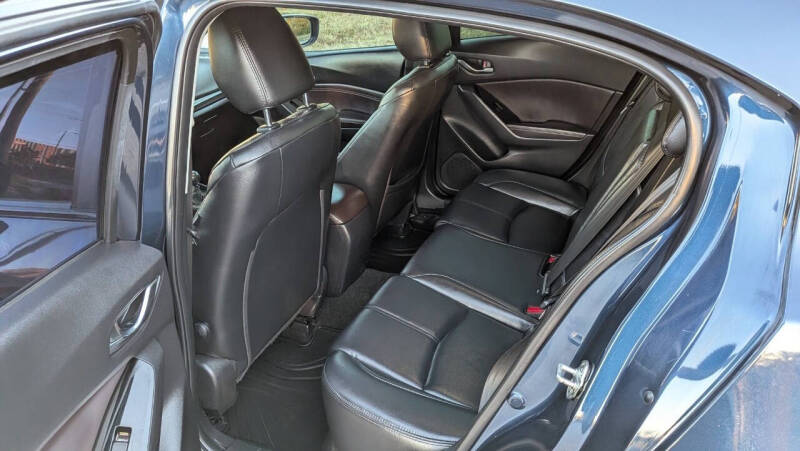 2018 Mazda MAZDA3 Touring