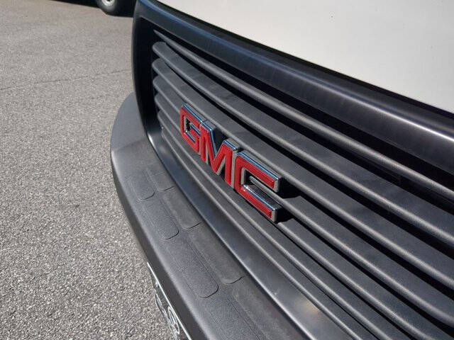 2025 GMC Savana 2500
