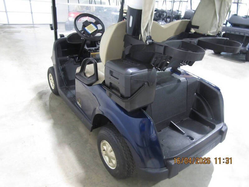 2020 E-Z-GO RXV