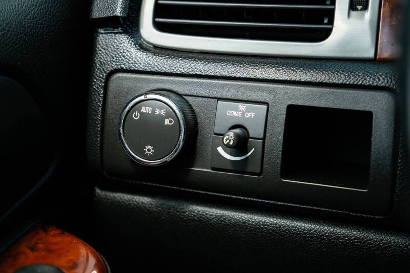 2011 Chevrolet Avalanche LS