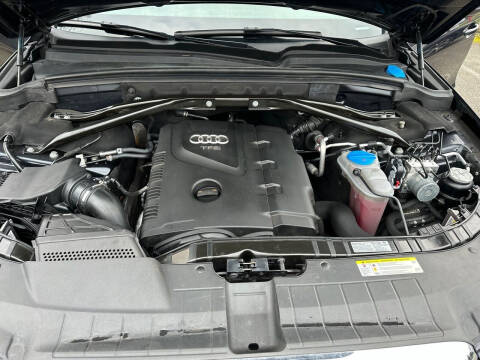 2012 Audi Q5 2.0T quattro Premium Plus