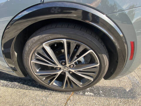 2024 Toyota Prius XLE