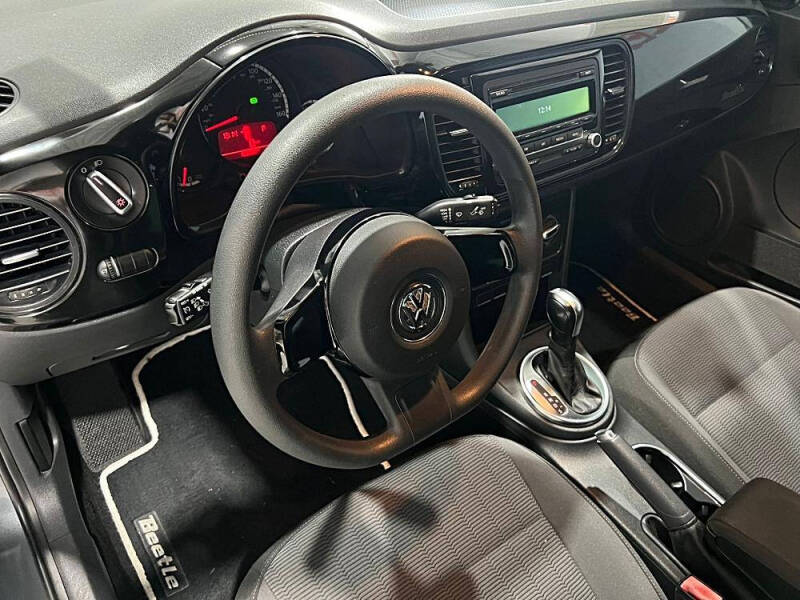 2014 Volkswagen Beetle 2.5L Entry PZEV