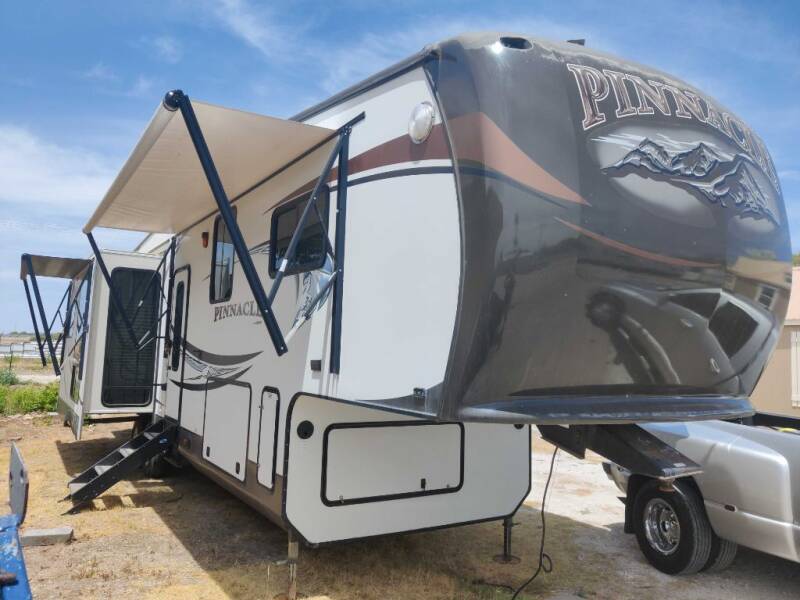 2013 Jayco PINNACLE 35LKTS for sale at Texas RV Trader in Cresson TX