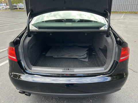 2010 Audi A4 2.0T quattro Prestige