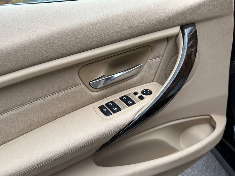 2015 BMW 3 Series 328i xDrive