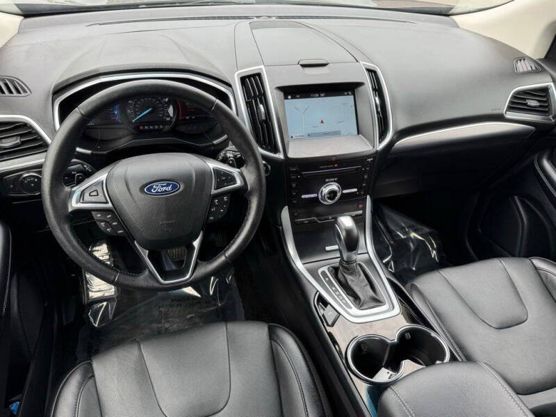 2018 Ford Edge Titanium