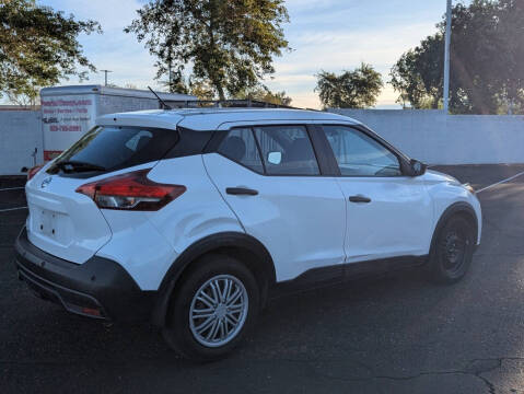 2020 Nissan Kicks S