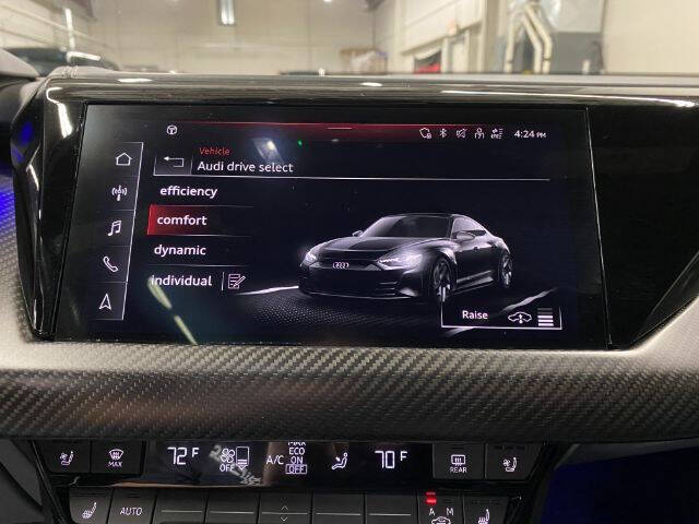 2022 Audi e-tron GT quattro Prestige