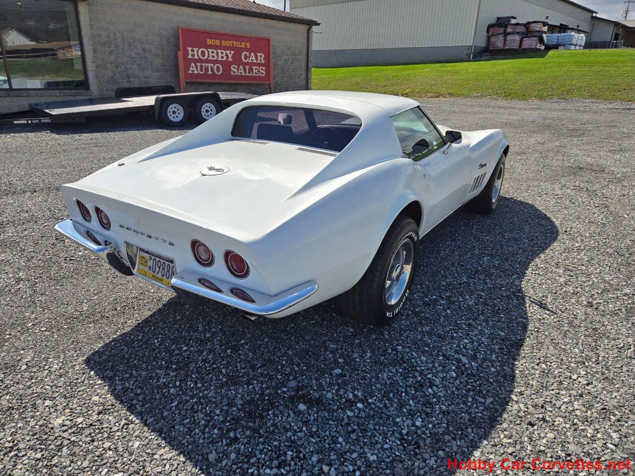 1969 Chevrolet Corvette 3