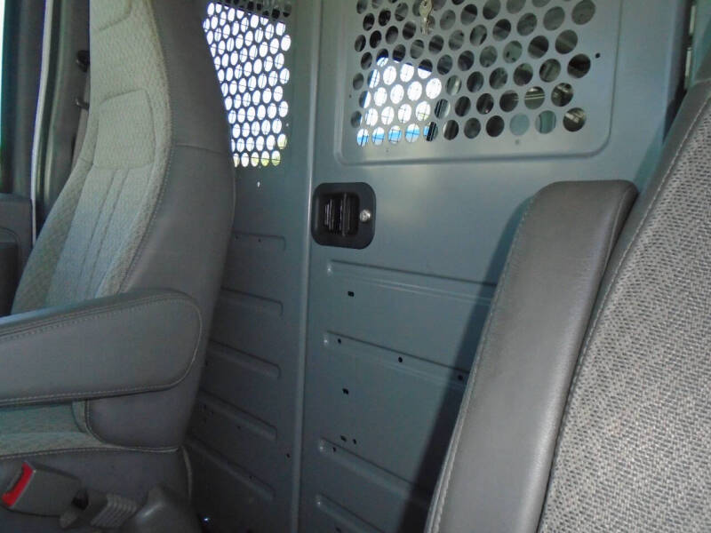 2017 GMC Savana 2500