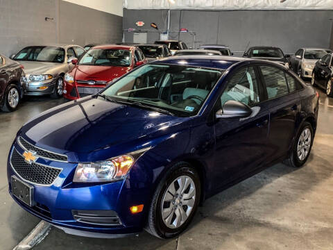 2013 Chevrolet Cruze for sale at Super Bee Auto in Chantilly VA