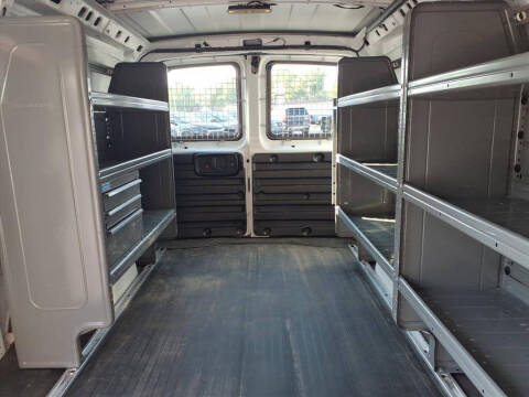 2023 Chevrolet Express 2500