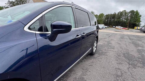 2017 Chrysler Pacifica Touring-L Plus