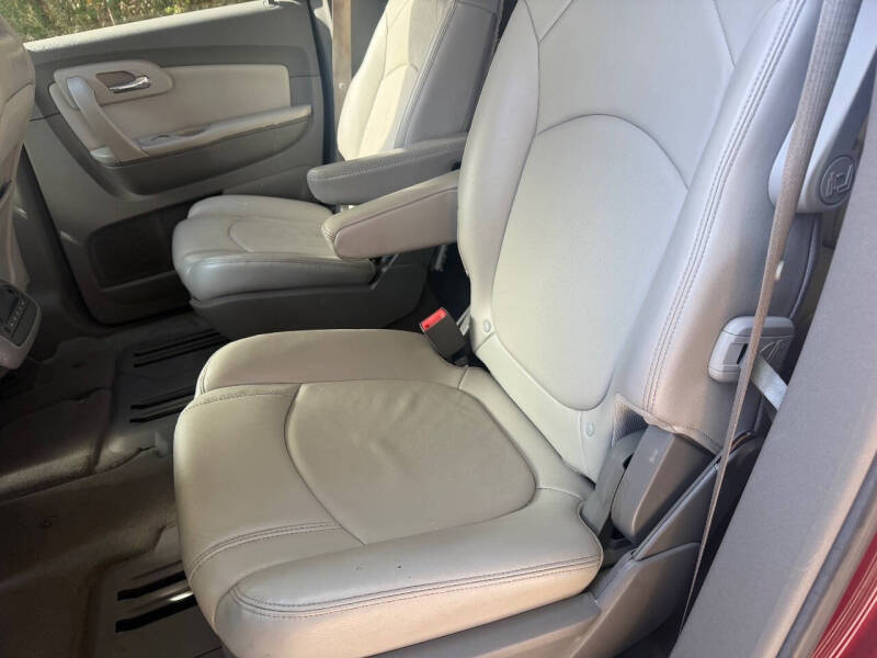 2010 Chevrolet Traverse LT