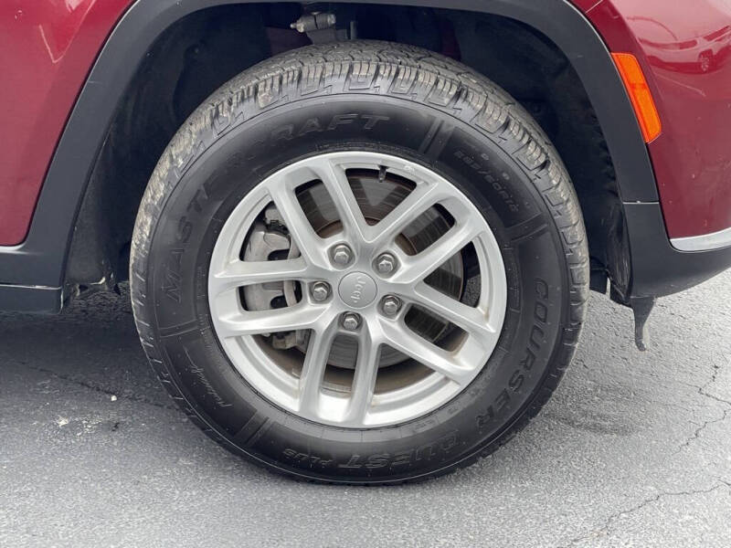 2023 Jeep Grand Cherokee L Laredo