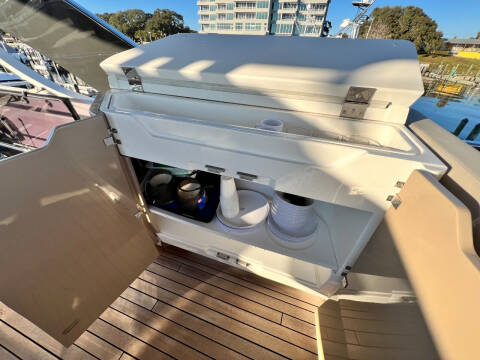 2020 Fairline Squadron