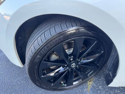 2017 Nissan Maxima 3.5 SR