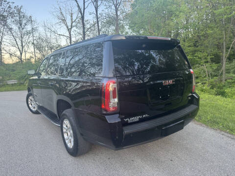 2017 GMC Yukon XL SLT