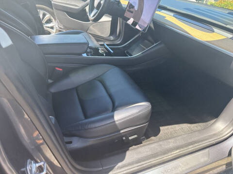 2020 Tesla Model 3 Standard Range Plus