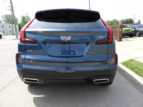 2025 Cadillac XT4 Premium Luxury